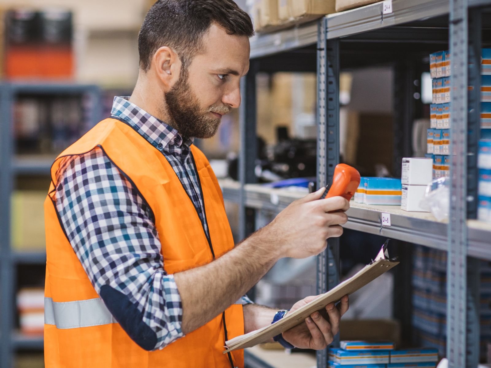 ליקוטים במחסן